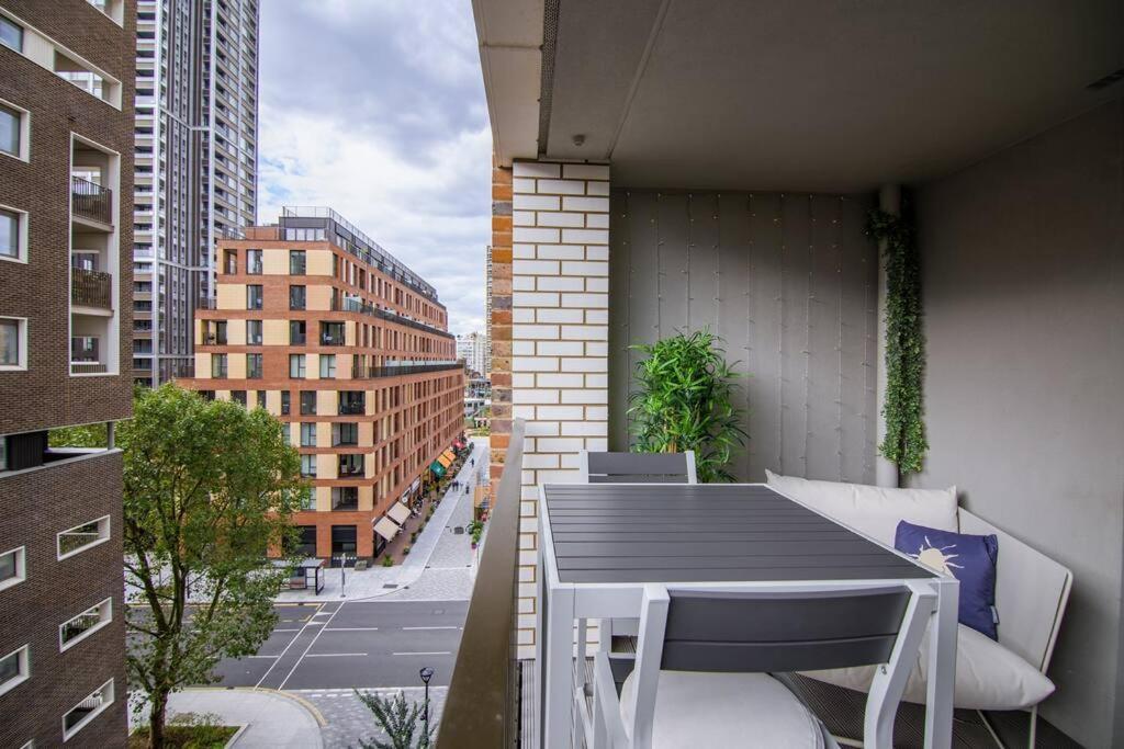 Superb 1 Bedroom Apartment 3Mins From Tube Station Лондон Экстерьер фото